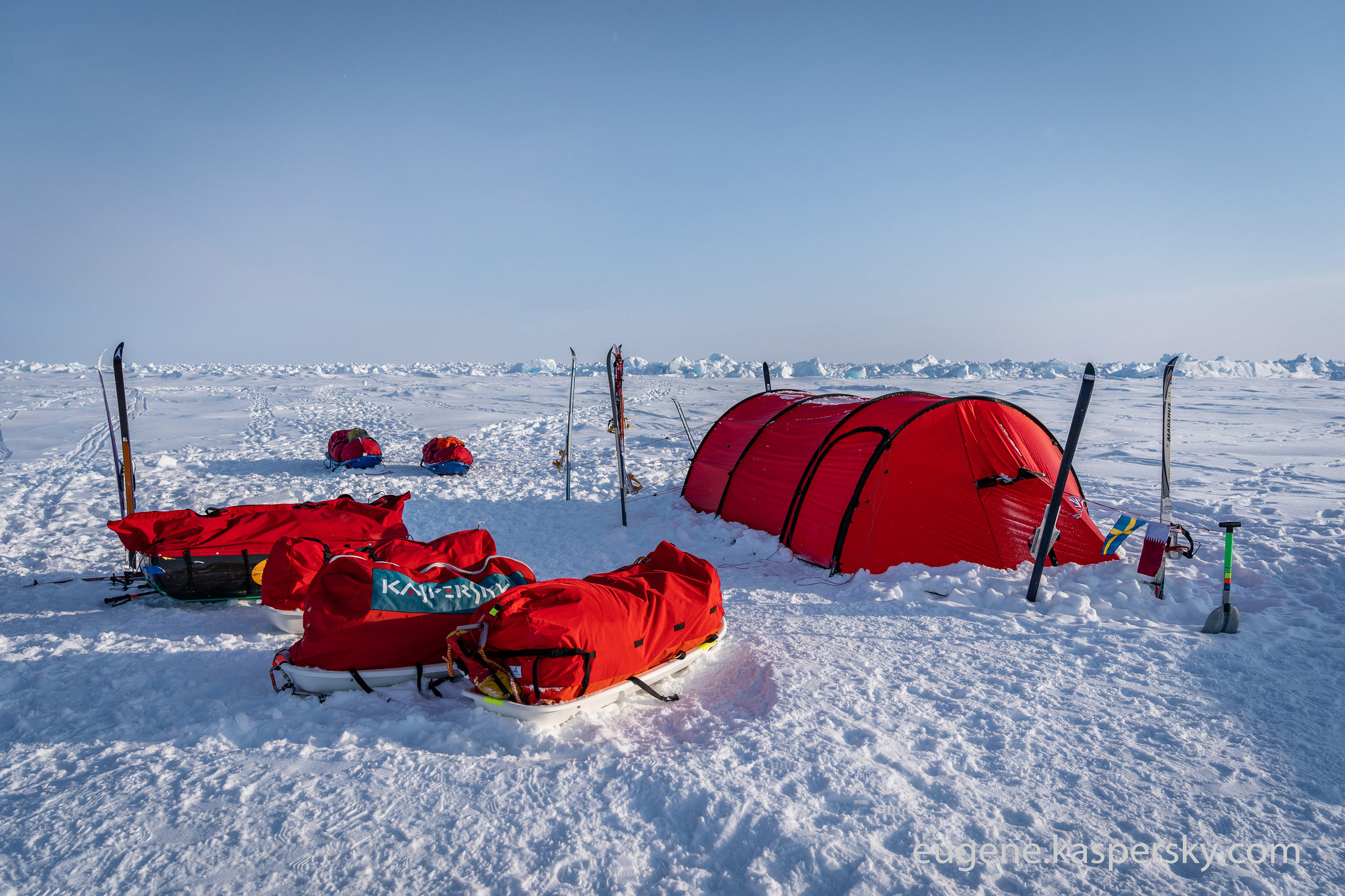 Barneo Camp (North Pole), дрейфующая станция Барнео (Северный Полюс)